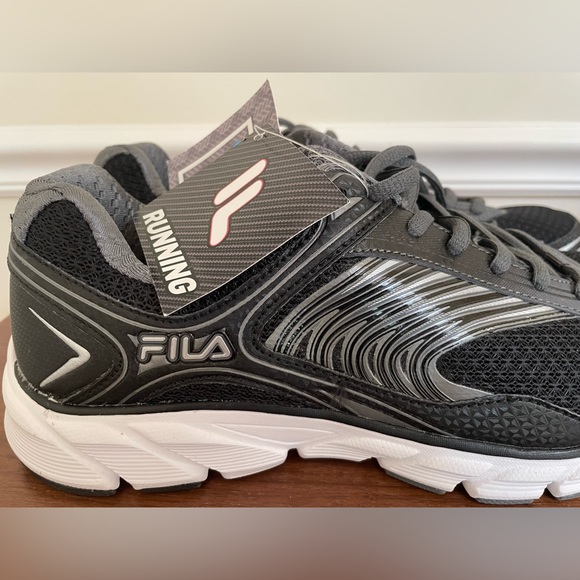 NWT Fila Memory Foam Coolmax Sneakers Men Size 10.5 - Picture 9 of 11